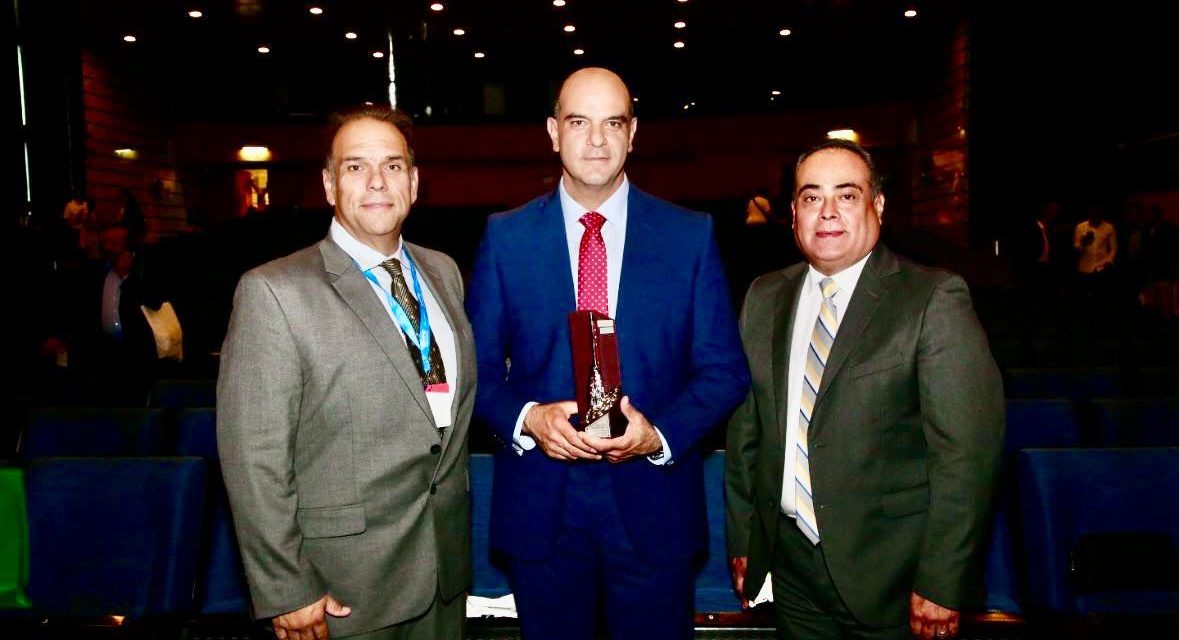 Entregan en España Escoba de Platino a Saltillo