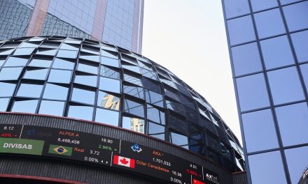 Bolsa Mexicana de Valores cae 4.9% luego de la victoria de Sheinbaum