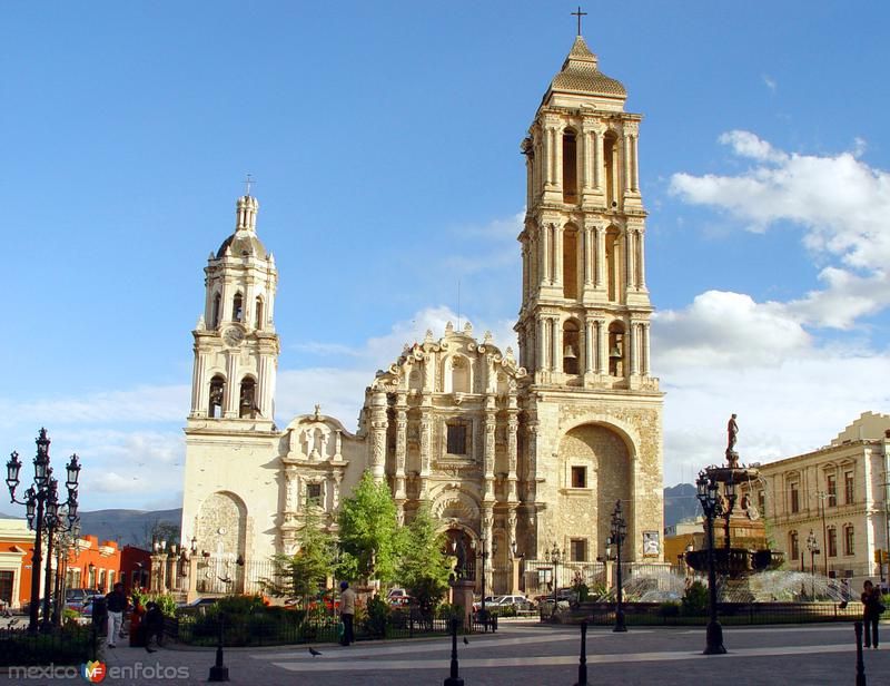 La Catedral de Saltillo recibe mantenimiento