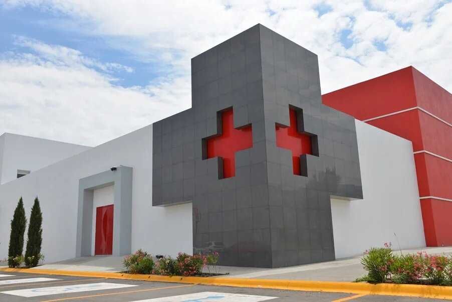 Rinde protesta el nuevo consejo de Cruz Roja