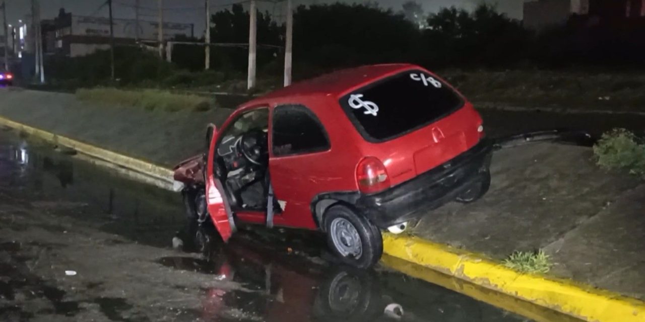 Deja choque cuantiosos daños durante la madrugada  en Saltillo