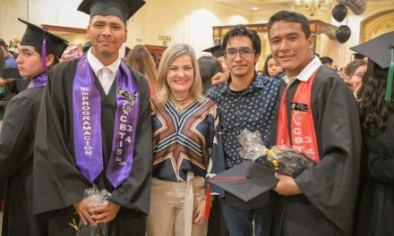 Se gradúan 487 alumnos del CBTIS 34 en Piedras Negras