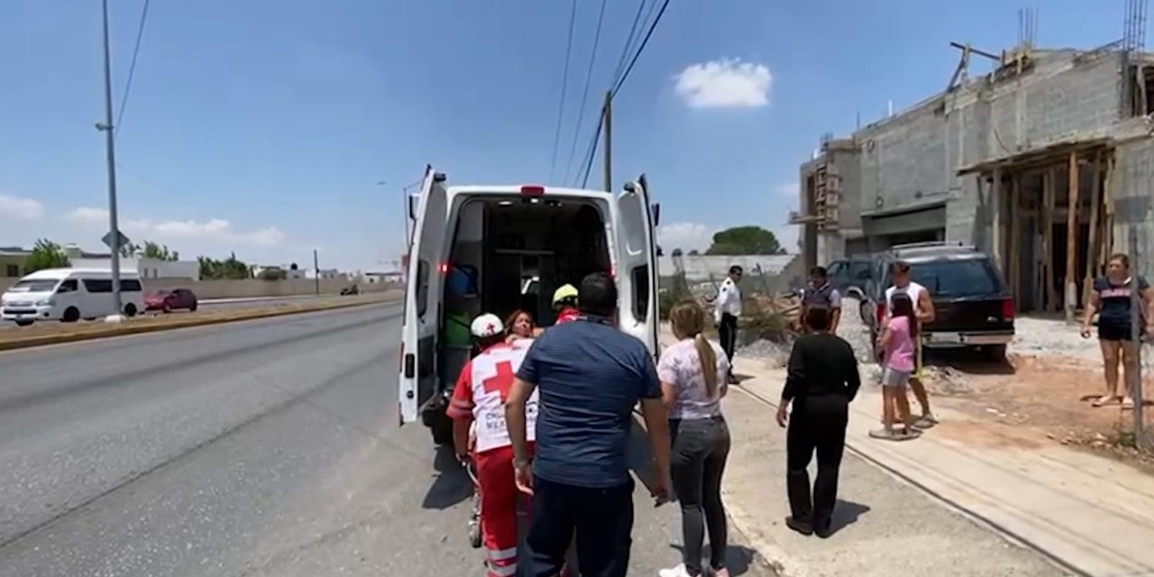 Joven de 23 años fue atropellada por una camioneta
