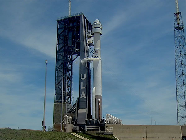 Boeing suspende lanzamiento de misión espacial a la EEI
