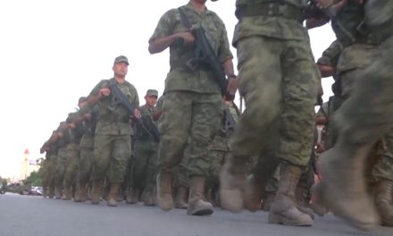 Ofrecen a jóvenes programa de adiestramiento militar