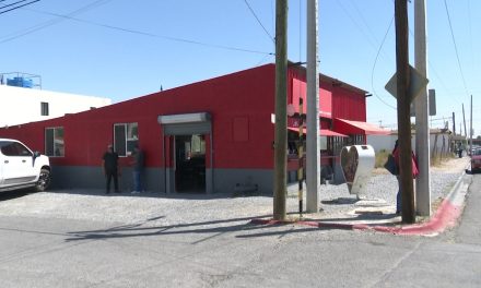 Pelean terreno vecinos y restaurante al norte de Saltillo