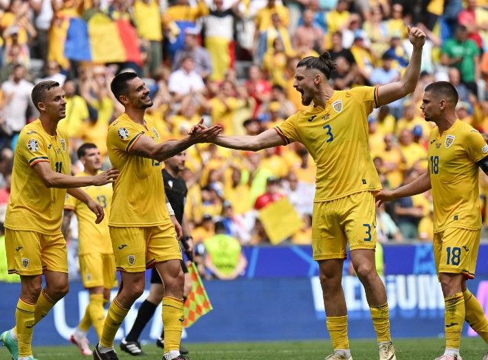 Rumania da la primera sorpresa en la Euro al golear a Ucrania