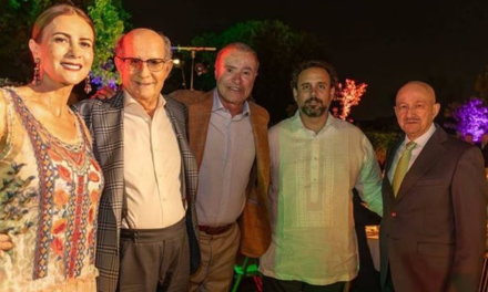 Carlos Salinas de Gortari, expresidente de México, reaparece en fiesta de magnate español