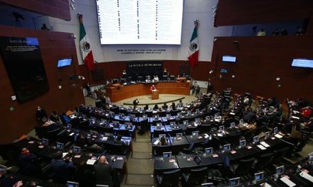 Aumento en aguinaldo y prima de antigüedad, principales reformas de Sheinbaum a la LFT