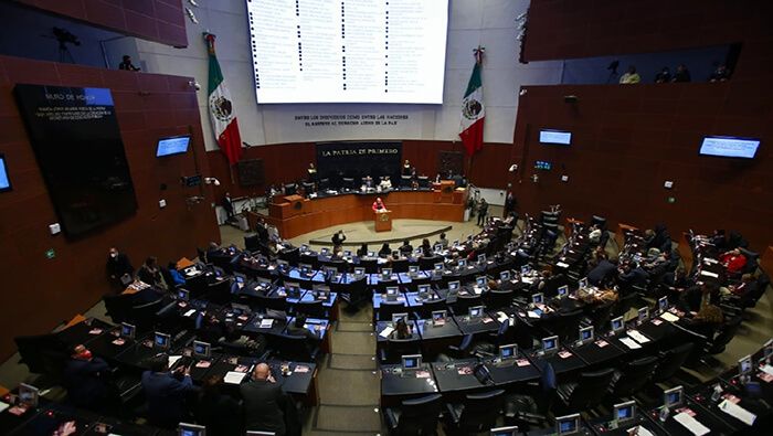 Aumento en aguinaldo y prima de antigüedad, principales reformas de Sheinbaum a la LFT