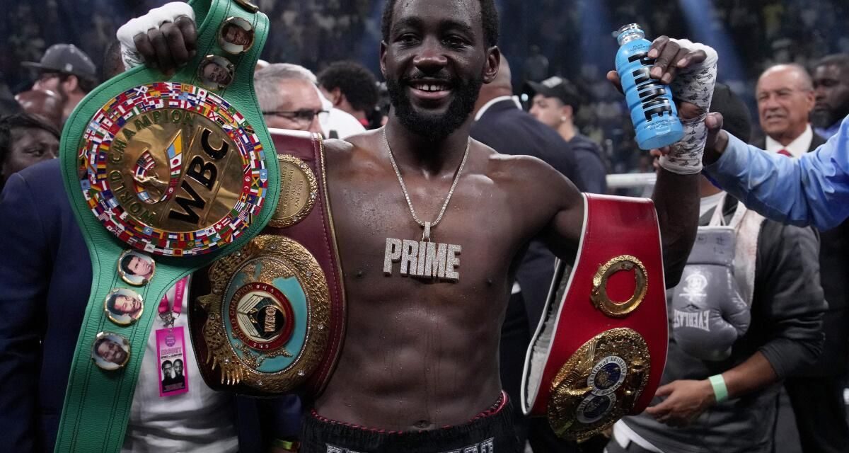 Crawford puede vencer al ‘Canelo’, asegura su entrenador