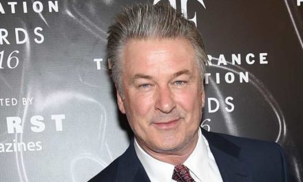 Tres años después de la tragedia del filme Rust Alec Baldwin enfrentará a la justicia