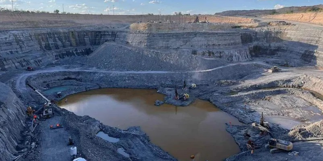 Confirman hallazgo de restos no biológicos en ‘El Pinabete’