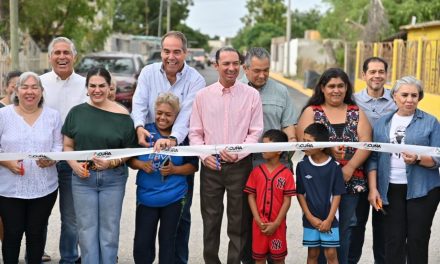 Sigue la entrega de obras de pavimentación
