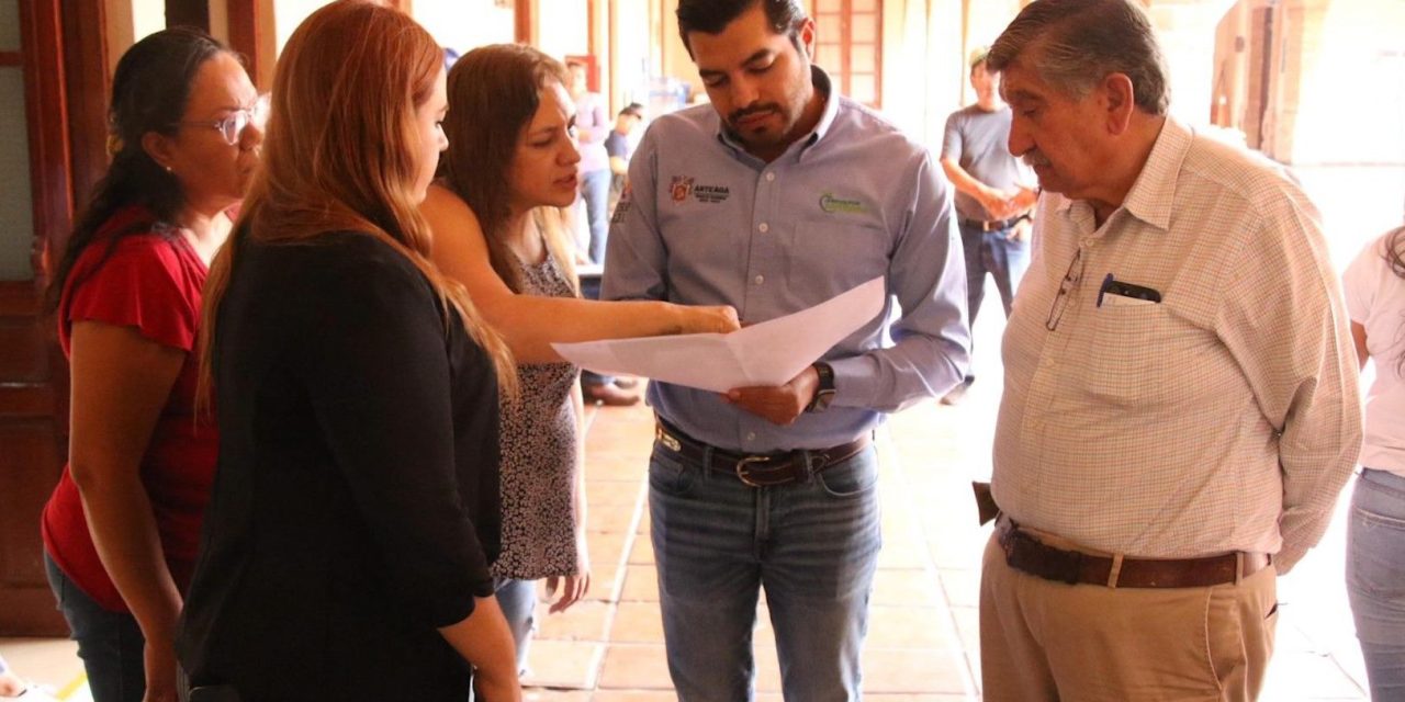 Arteaga extiende la consulta pública