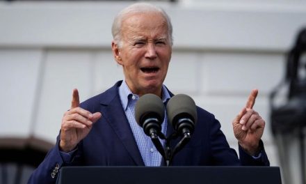 Biden rechaza realizarse pruebas médicas para demostrar su buena condición física