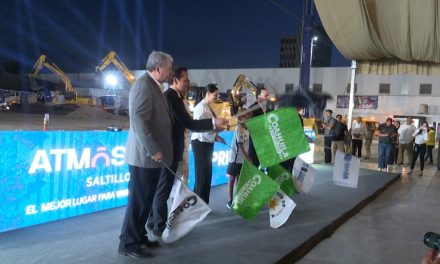 Colocan la primera piedra de moderno complejo de vivienda lineal en Saltillo