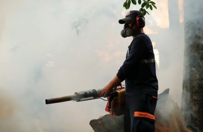 Intensifican fumigación en El Salvador por culpa del dengue