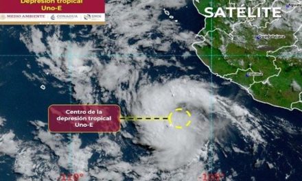¡Ahora del otro lado!  Se forma depresión tropical Uno-E en el Pacífico que generará lluvias en Jalisco, Colima y Michoacán