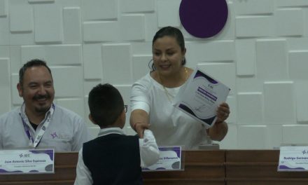 IEC lleva a cabo premiación de concurso ‘Vamos a colorear la democracia’