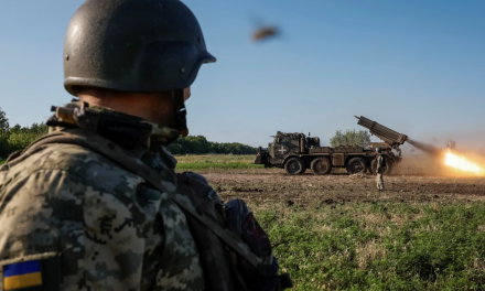 Ucrania pide a OTAN levantar restricciones para atacar a Rusia