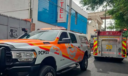 Incendio en hotel de Monterrey deja un intoxicado y 60 Evacuados