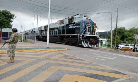 Tren del Istmo de Tehuantepec realiza primer viaje de carga