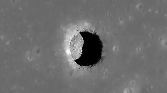 Descubren cueva en la luna que podría servir como base humana