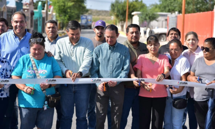 Entrega Emilio de Hoyos obra de pavimentación con inversión de 1.6 mdp