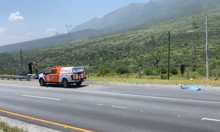 Hombre recibe descarga eléctrica y muere en la carretera Saltillo-Monterrey