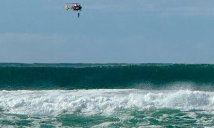 Surfista fue arrastrado por el mar en Australia y es rescatado gracias a su Apple Watch