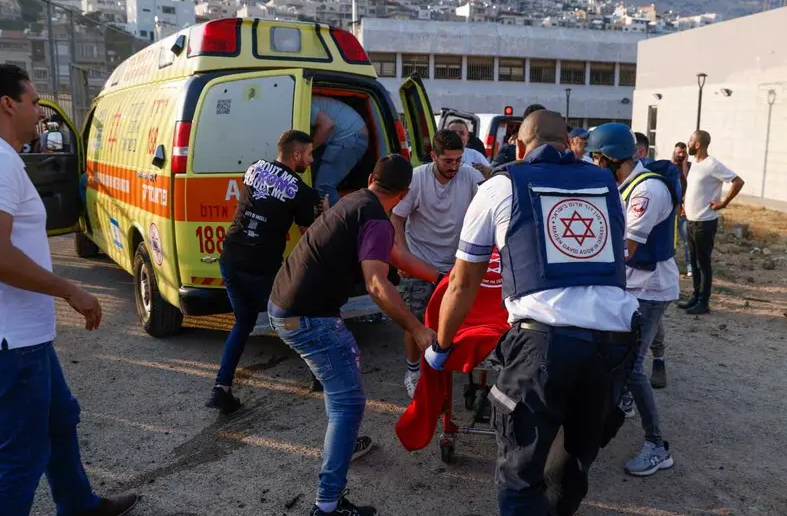 Atentado con cohetes en Israel deja 9 personas sin vida y múltiples heridos