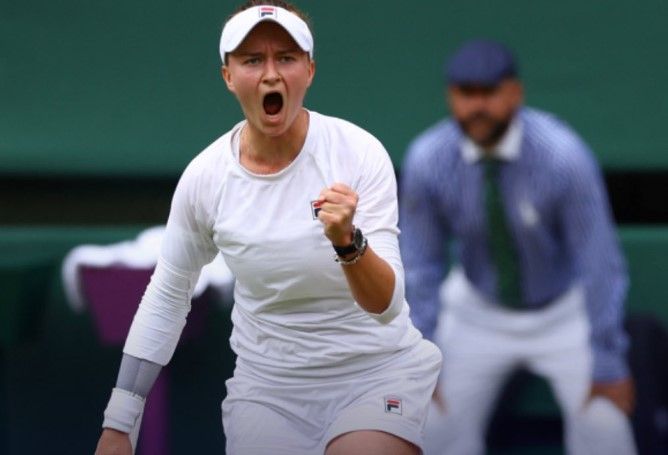Barbora Krejcikova se convierte en la reina de Wimbledon