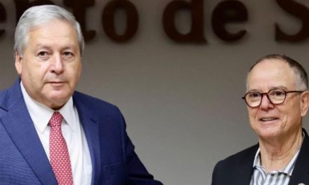 Chema Fraustro comparte modelo de seguridad de Saltillo