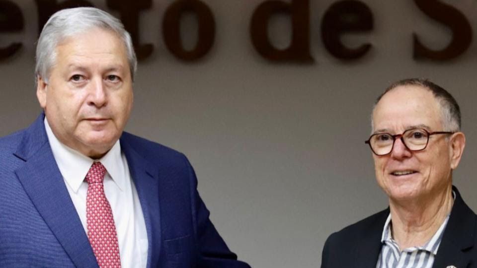 Chema Fraustro comparte modelo de seguridad de Saltillo
