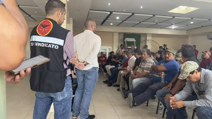 Empresario ofrece ‘alternativa’ ante quiebra de AHMSA