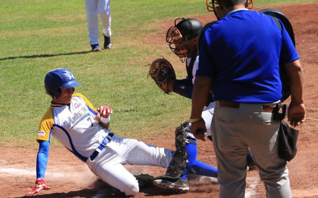 Finaliza con éxito torneo nacional de béisbol