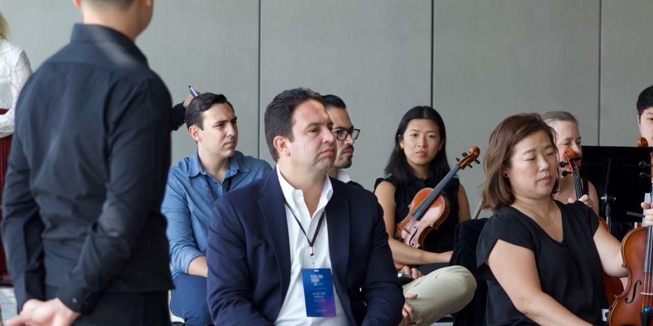 Comienza Javier Díaz su participación en cumbre de alcaldes