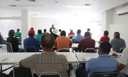 Capacitan a transportistas en materia de prevención de la violencia en Torreón