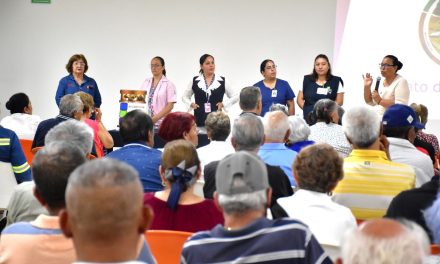 Celebra DIF Torreón al adulto mayor