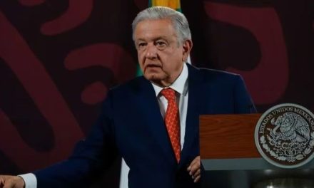 AMLO pone en pausa la relación con embajadas de Estados Unidos y Canadá por las críticas a la reforma judicial