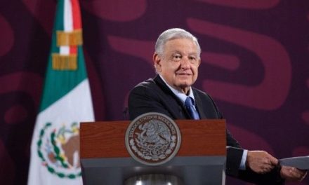 AMLO afirma que no hay pausa con gobierno de Estados Unidos y Canadá… solamente con embajadas