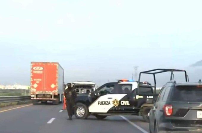 Motociclista es despedazado al ser arrollado en Escobedo