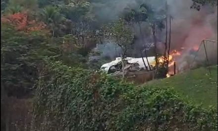 Se desploma avión en Brasil con más de 60 pasajeros