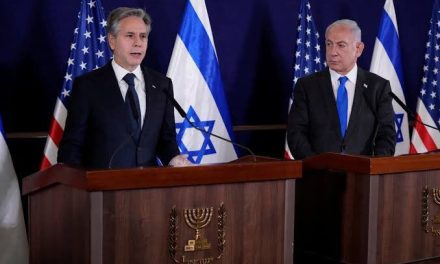Antony Blinken llega a Israel para lograr un alto al fuego entre Israel y Gaza