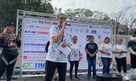 Corren saltillenses por amor en beneficio de dos asociaciones