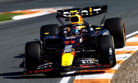 Checo Pérez termina doceavo en las Prácticas Libres del GP de Países Bajos