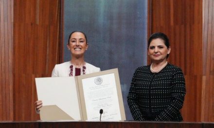 ‘No los defraudaré’; Recibe Claudia Sheinbaum su constancia como presidenta electa