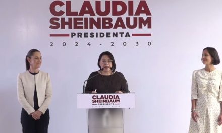 Claudia Sheinbaum presenta a Emilia Esther Calleja como nueva directora de la CFE