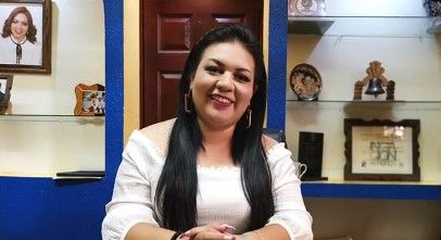Secuestra comando armado a la exalcaldesa de  Angamacutiro , Michoacán